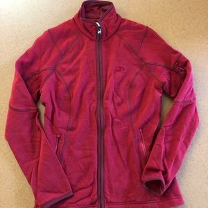 Red Women’s icebreaker 260 fleece jacket
